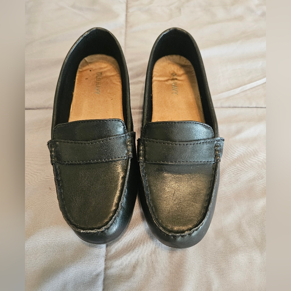 Old Navy Black Leather Loafers